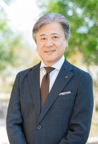 株式会社メディックス 代表取締役 権名津 隆治